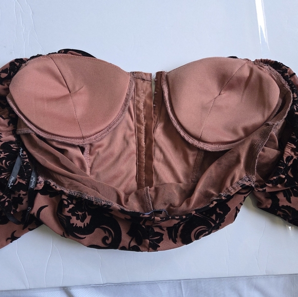 Papaya Floral Ruched Crop Top - Picture 10 of 13